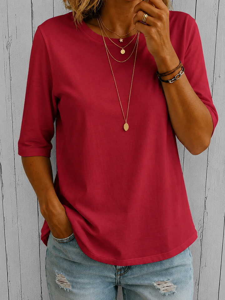Nadia - Essential Comfort Tee